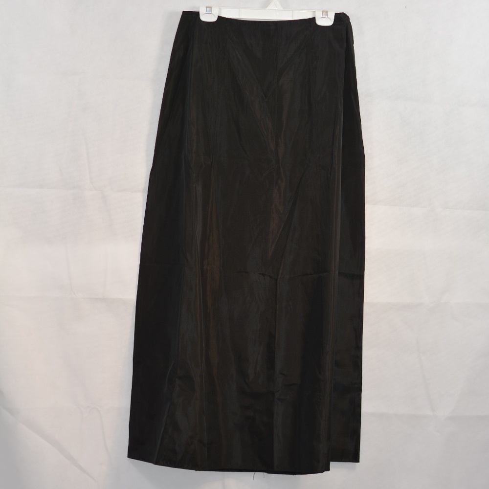 Black Taffeta-Like Long Skirt SZ 16 Jessica NWT